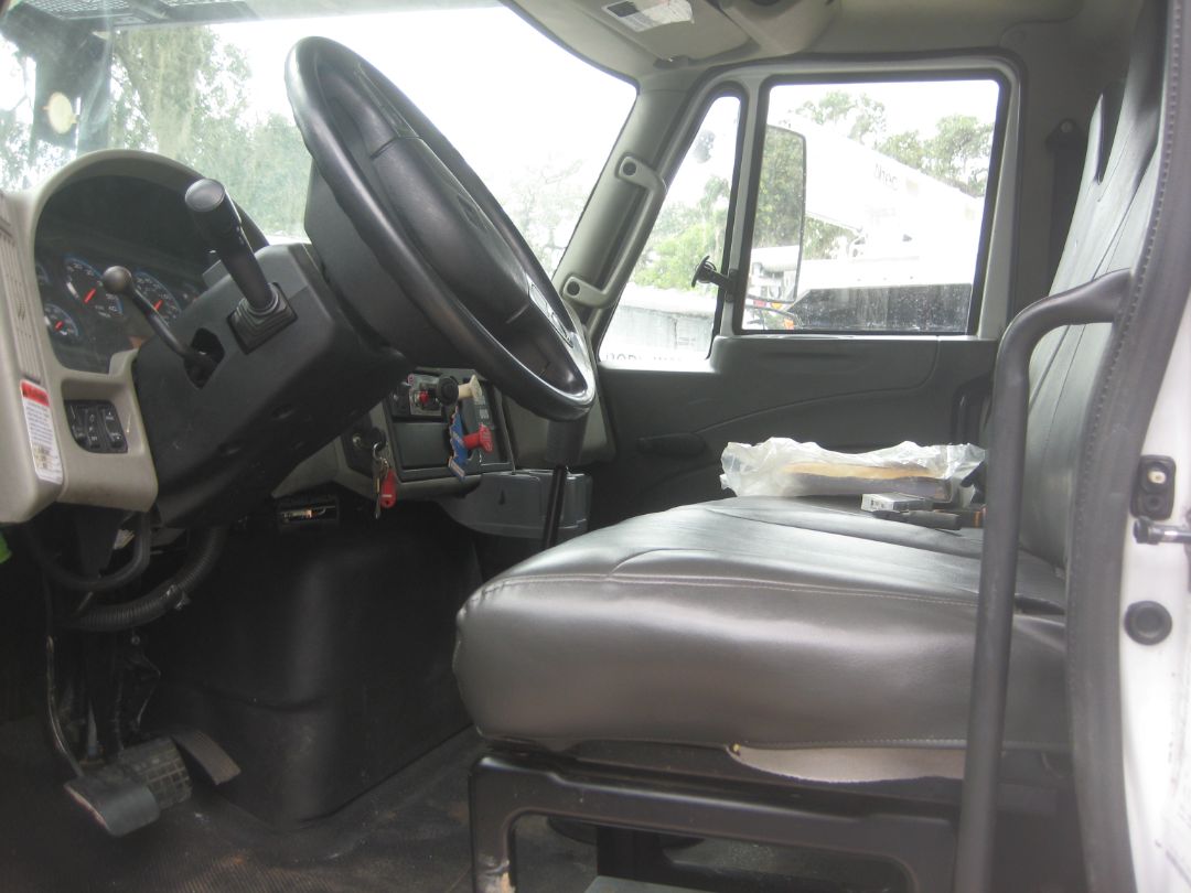 2012 INTERNATIONAL DuraStar 4300 - Image 6